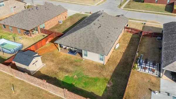 1080 Mooring Drive, Azle, TX 76020