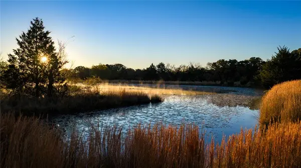 1210 County Road 232, Collinsville, TX 76233