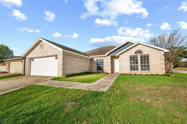 7413 Marsarie Court, Fort Worth, TX 76137