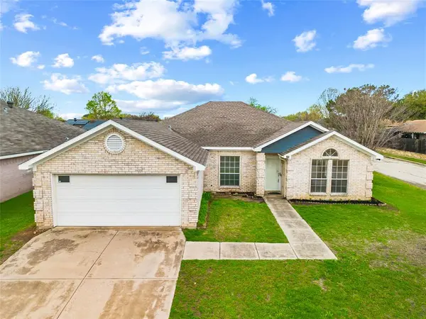 7413 Marsarie Court, Fort Worth, TX 76137