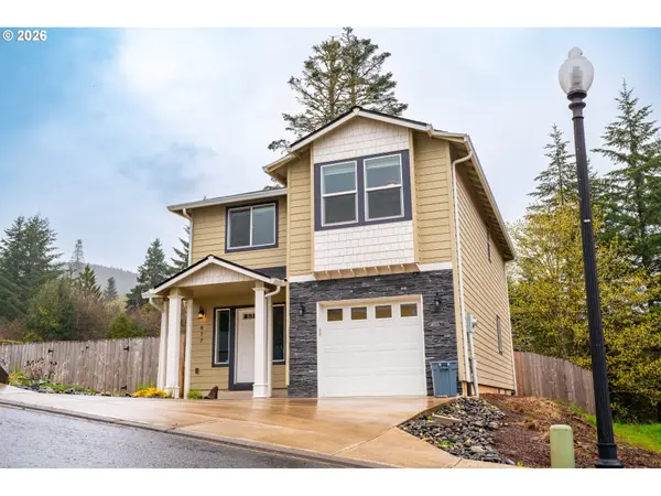 877 VIRGINIA CIR, Clatskanie, OR 97016