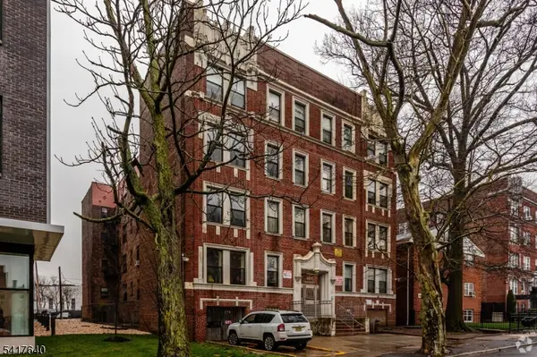 481 William St, East Orange City, NJ 07017