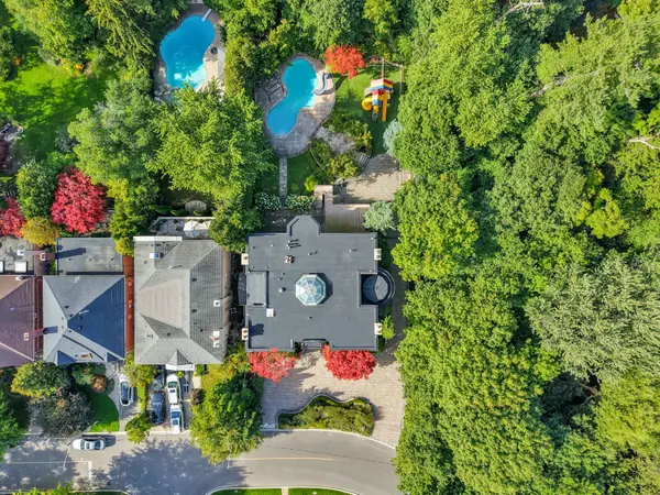 113 Coldstream AVE, Toronto C04, ON M5N 1X7