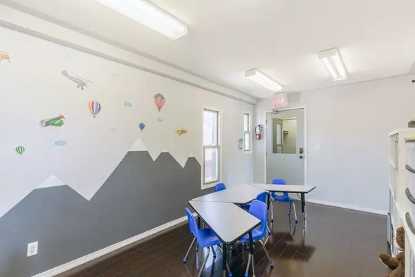 32 Elgin ST E, Oshawa, ON L1G 1T1