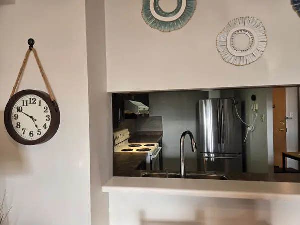 88 Alton Towers CIR #1515, Toronto E07, ON M1V 5C5