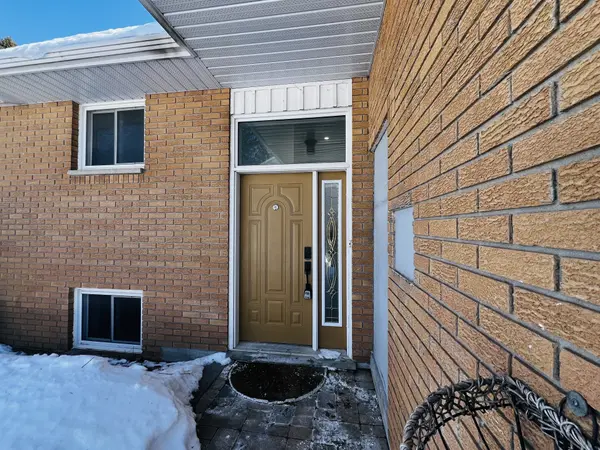 48 Steel ST #LOWER, Barrie, ON L4M 2E7