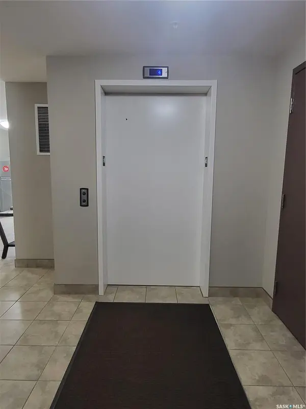 2141 Larter ROAD #210, Estevan, SK S4A 2Y5