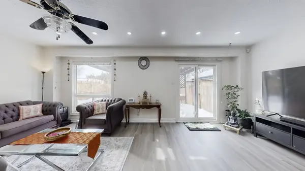 20 Camberley CRES, Brampton, ON L6V 3L4