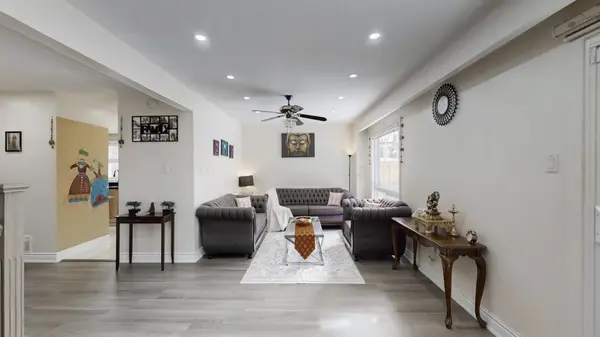 20 Camberley CRES, Brampton, ON L6V 3L4