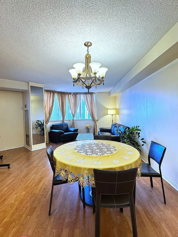 234 Albion RD #806, Toronto W10, ON M9W 6A5