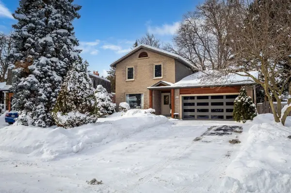 946 Nora DR, Burlington, ON L7T 3E8