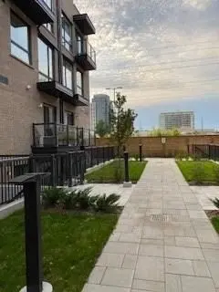 34 Fieldway RD #141, Toronto W08, ON M8Z 3L2