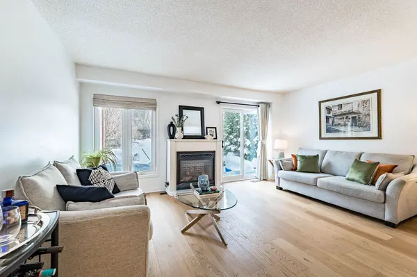 31 Berkindale CT, Brampton, ON L6Y 5G1