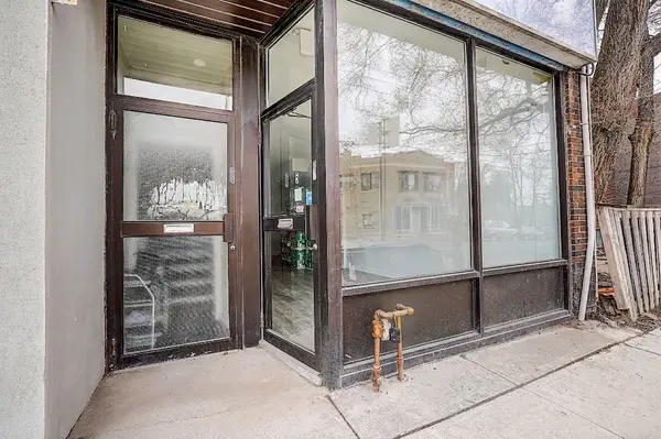 1015 Weston RD, Toronto W04, ON M6N 3R9