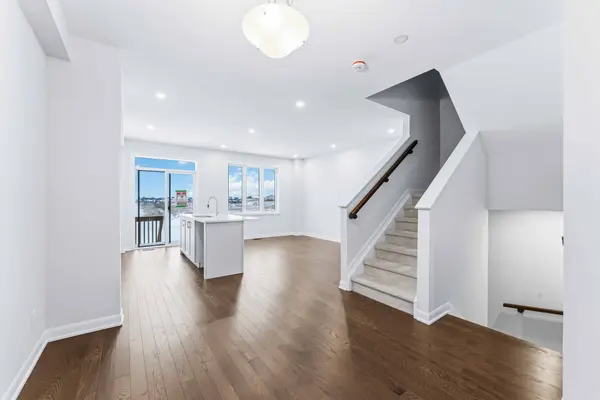 742 Fairline ROW, Kanata, ON K2V 0V7