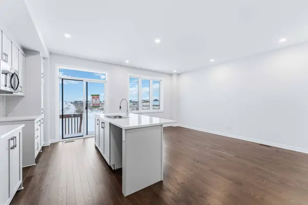 742 Fairline ROW, Kanata, ON K2V 0V7