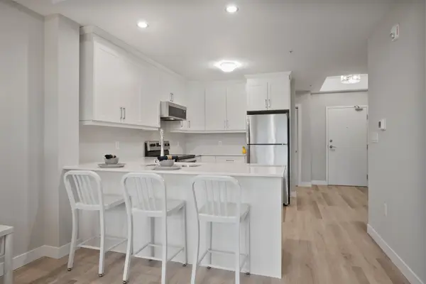 100 The Promenade #201, Central Elgin, ON N5L 1C5