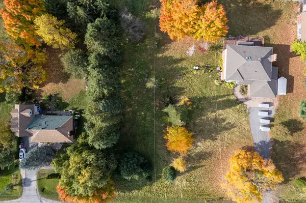 3440 WOODROFFE AVE #2, Barrhaven, ON K2J 3Z8