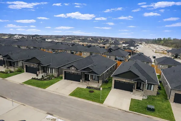 383 Daventry WAY #30, Middlesex Centre, ON N0L 1R0