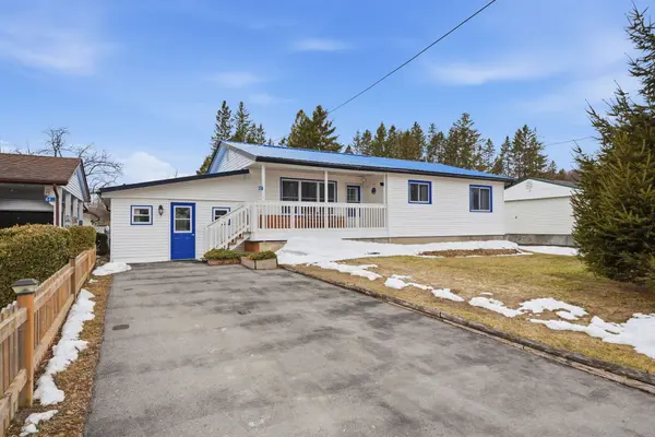 40 South Park ST N, Quinte West, ON K0K 2C0