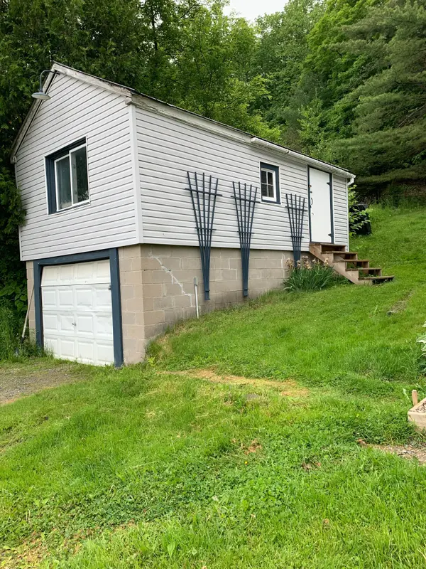 72 Bobcaygeon RD, Minden Hills, ON K0M 2K0