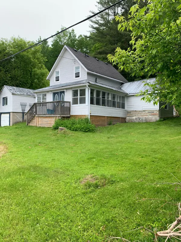 72 Bobcaygeon RD, Minden Hills, ON K0M 2K0