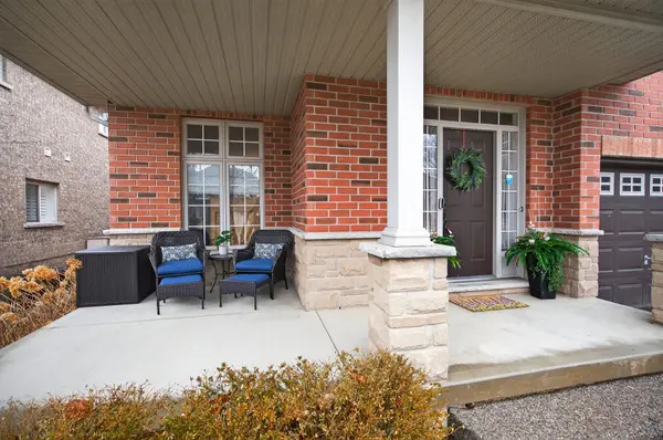 20 Gristmill PL, Hamilton, ON L9G 5C9