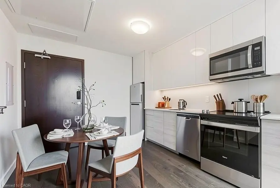 60 Frederick ST #1008, Kitchener, ON N2H 0C7