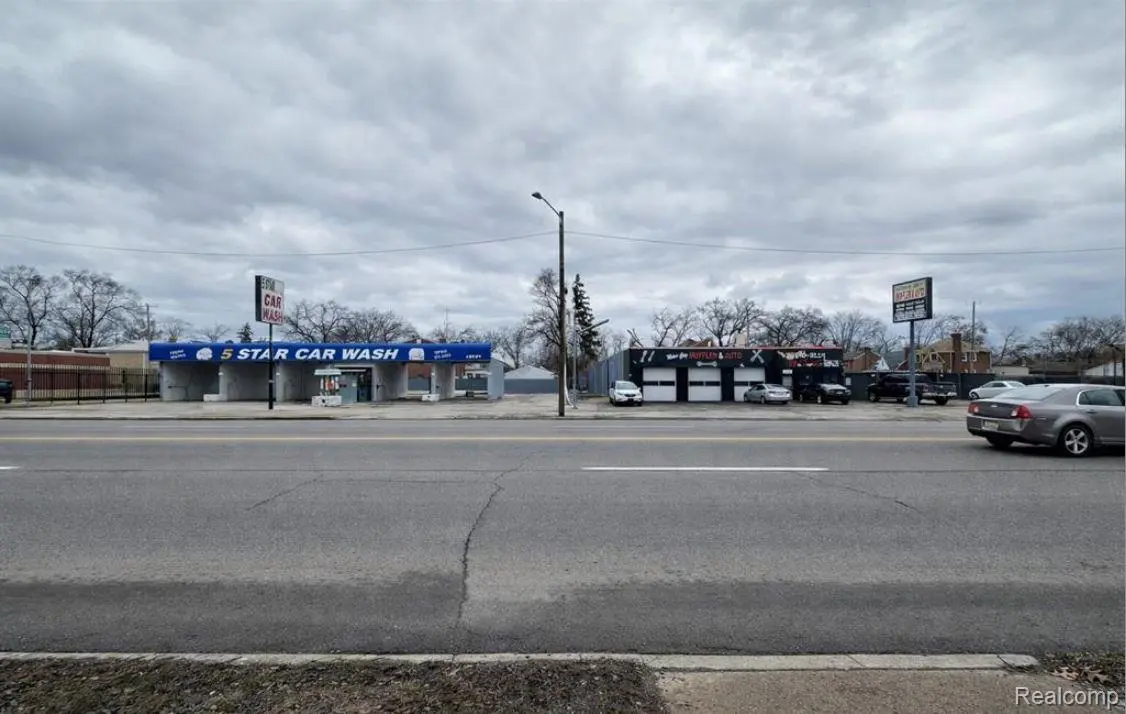 10530 W 7 MILE RD, Detroit, MI 48221