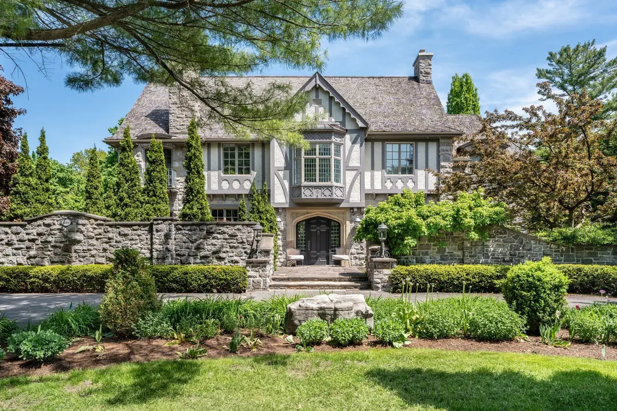 480 Manor AVE, Rockcliffe Park, ON K1M 0H9