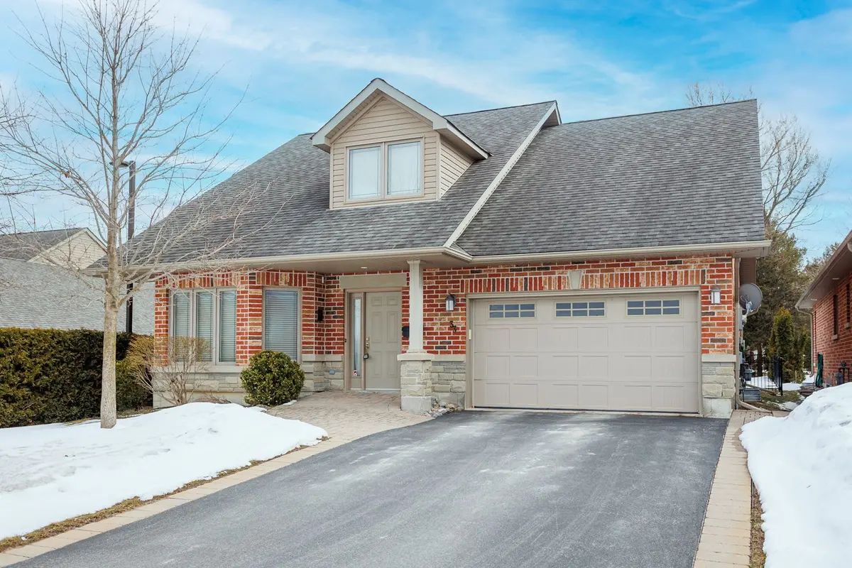 33 Green Arbour WAY, Kawartha Lakes, ON K9V 0E7