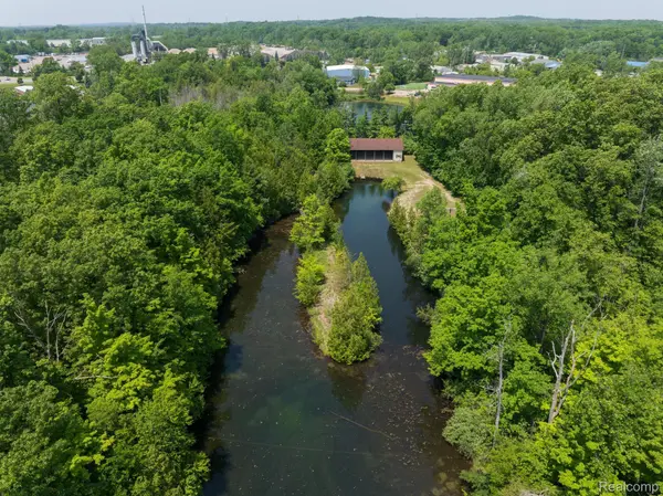 7490 ANDERSONVILLE RD, Independence Charter Township, MI 48346