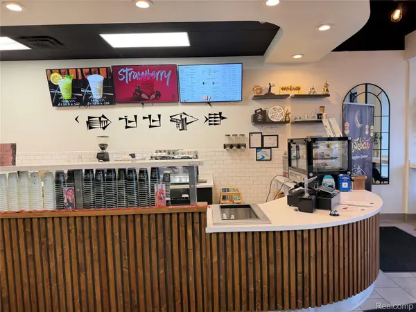 29210 Ford RD, Garden City, MI 48135