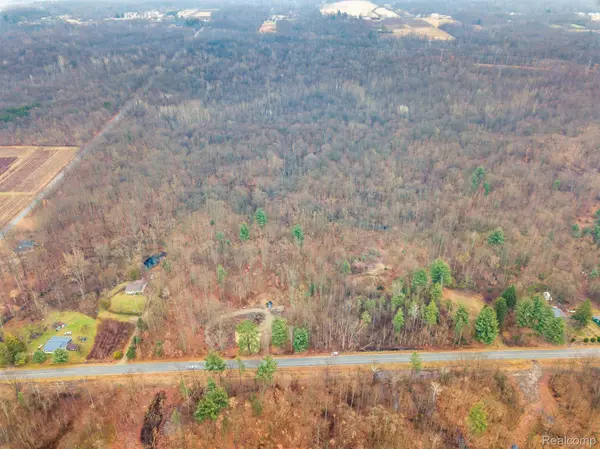 40609 76TH ST, Covert Township, MI 49043