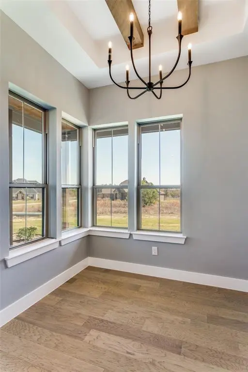 560 Aermotor Loop, Weatherford, TX 76085