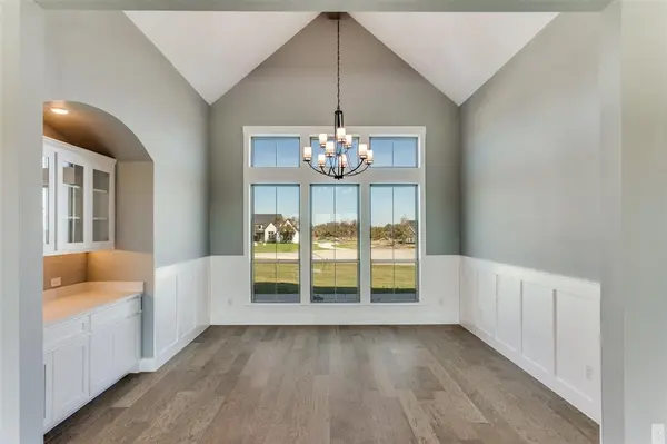 560 Aermotor Loop, Weatherford, TX 76085