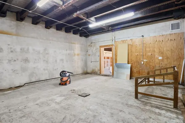 801 S Santa Fe Street, Santa Anna, TX 76878