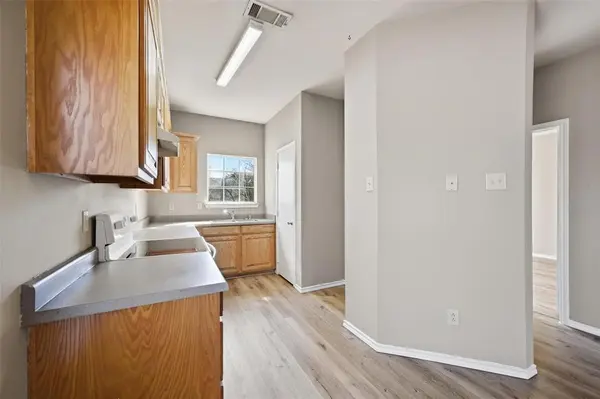 5961 Robinwood Lane, Little Elm, TX 75068