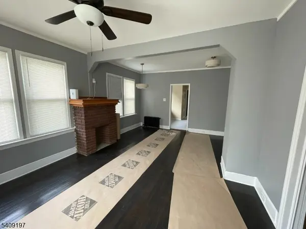 25 Bayview Ave, Newark City, NJ 07112