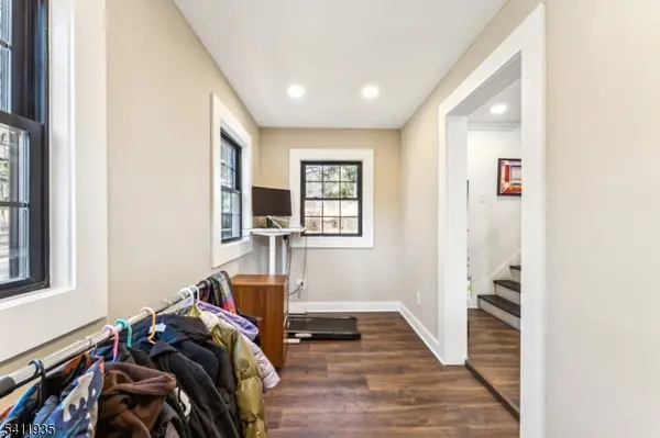 64 Hillcrest Rd, Watchung Boro, NJ 07069