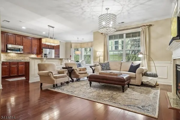 4 Slate Ct #C1, Woodland Park, NJ 07424