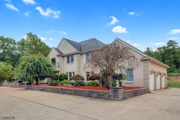 87 Walnut Valley Rd, Blairstown Twp., NJ 07832