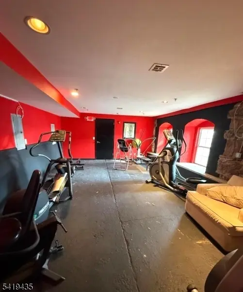 55 Westervelt Ave, Hawthorne Boro, NJ 07506