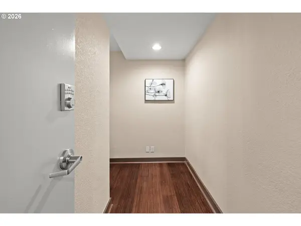 255 SW HARRISON ST #20D, Portland, OR 97201