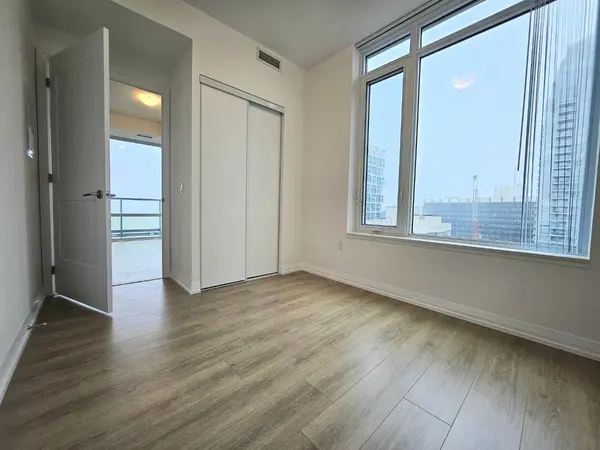 25 Holly ST #2109, Toronto C10, ON M4S 3C2