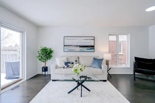 634 Amaretto AVE, Pickering, ON L1X 2V2