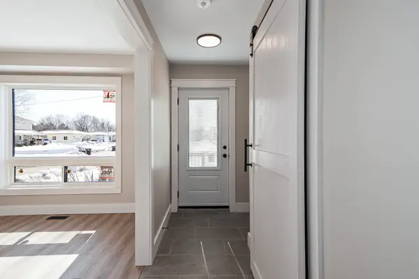 255 Valleyfield CRES, Clearview, ON L0M 1S0