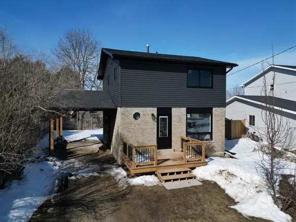 255 Valleyfield CRES,  Clearview,  ON L0M 1S0