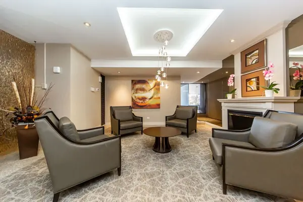 260 Scarlett RD #302, Toronto W03, ON M6N 4X6