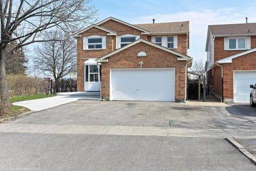 1 Donaldson DR, Brampton, ON L6Y 3G7